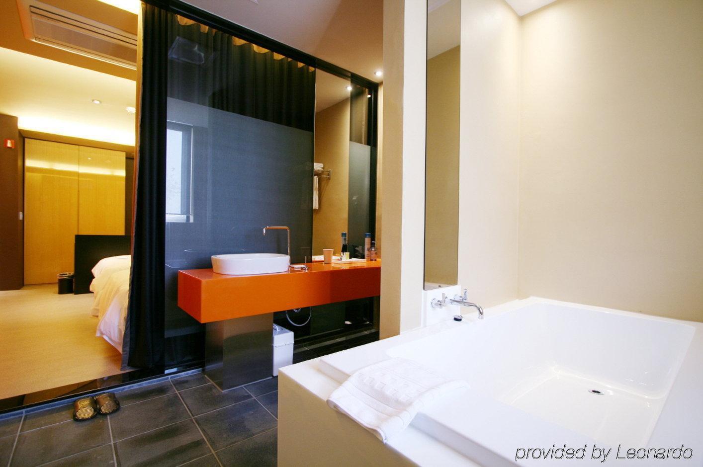 Hotel Oscar Suite Gunsan Habitación foto